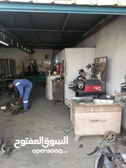  1 ورشه خراطه متكامله من جميع المعداتها للبيع مع العمال جاهزه مجهزه