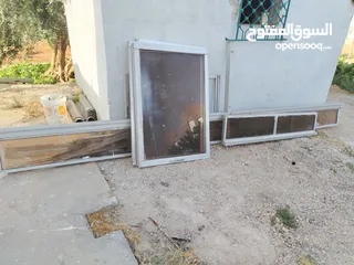  2 شبابيك المنيوم
