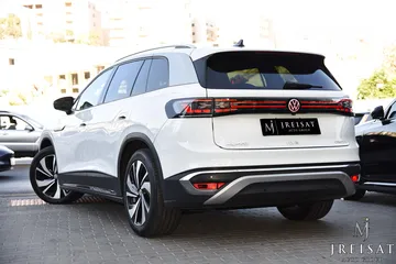  2 فولكس فاجن ID.6 كروز بيور كهربائية بالكامل 2022 Volkswagen ID.6 Crozz Pure SUV EV