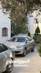  8 رينو فلوينس 2012