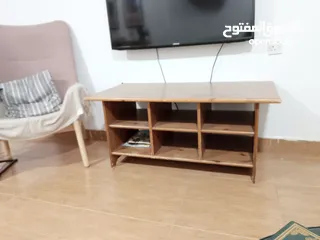  2 Table under tv طاوله للصلون