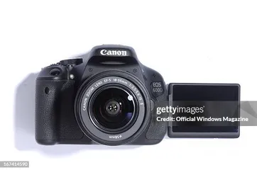  3 كاميرة Canon 600d مع عدسة 58mm ومع البطارية وشاحن والشنطة   مستعملة استعمال خفيف
