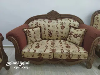  11 كنب ضيوف تفصيل خشب زان مستعمل بحالة شبه جديدة خامة ممتازة وتصميم فخم - مريح وألوان جميلة  - لا يفوتك