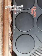  8 Yamaha digital drums DD-11