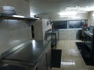  4 مطعم للبيع او الضمان في عمان المدينة الرياضية شارع المعارض من المالك مباشرة