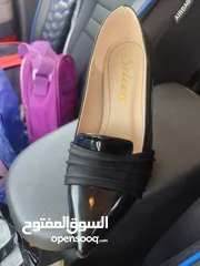  3 كندرة كعب لون اسود نمرة 36 جديدة