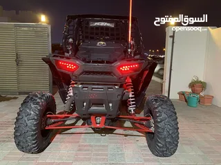  4 بولاريس RZR XP1000 مع القالوصة (للبيع فقط)