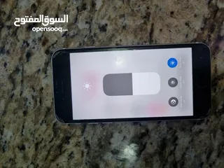  2 ايفون SE2 64 GB