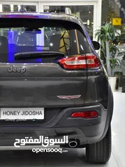  12 Jeep Cherokee TrailHawk ( 2014 Model ) in Grey Color GCC Specs