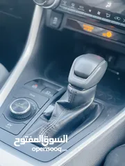  28 2020 TOYOTA RAV4 LE 4*4 السياره تب نضافه بصلاه على النبي وكاله