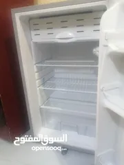  4 ثلاجة للبيع بحالة ممتازة