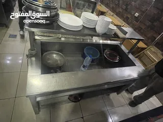  7 معدات مطعم ب الكامل للبيع
