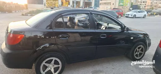  1 كيا برايد 2008 اوتومات ماطور 1600 السبارة ممتازة جدا اقتصادية جدا منفوضة بالكامل.