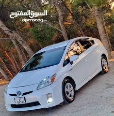 3 تويوتا بريوس
