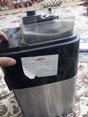  6 للبيع مكينة قهوة  وصانع سندويش