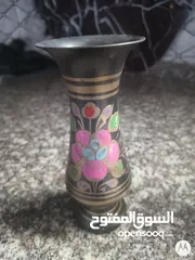  4 نحاسيات فازات عدد 5 وسبيرتايه وغلاية للبيع اقصر فازه 15سم واطول وحده 30سم مع سبيرتايه مع الغلايه