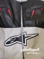  1 جاكيت دراجة نارية مستعمل نظيف جدا شبه جديد للبيع
