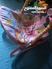  7 كوت بيبي شبه جديد استعمال بسيط ممتاز ومريح وخفيف توخدو معك وين ماتروح معو موسيقة