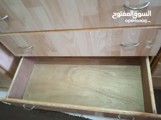  13 خزانة واسرّة للبيع