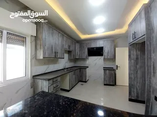  3 شقة غير مفروشة للإيجار 200م2 ( Property 19595 ) سنوي فقط