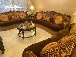  1 للبيع: طقم كنب صالون فاخر بمواصفات راقية وجودة عالية