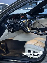  8 BMW 530e 2018