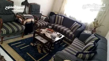 1 طقم كنب مع طاولات للبيع