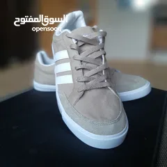  3 حذاء Adidas والتوصيل مجانا