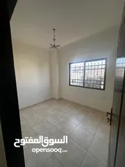  9 من المالك مباشرة شقه طابق اول في ابو عليا تشطيب جديد مساحة 100 متر عمر البناء 10 سنين