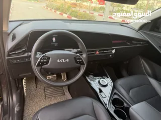  12 Kia Niro hybrid