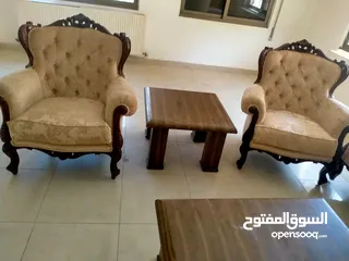  1 طقم كنب  حفر مصري بحالة الوكالة تنجيد جديد سبع مقاعد طقم كنب حفر مصري بحالة الوكالة تنجيد ممتاز