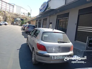  3 307 موجودة ب رام لله