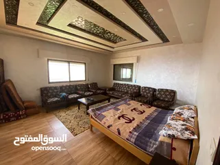  19 شالية ومزرعه للبيع