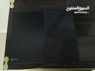  2 جهاز اكس بوكس ون مستعمل نظيف جدا للبيع قابل للتفاوض للجادين فقط البيع وجها لوجه