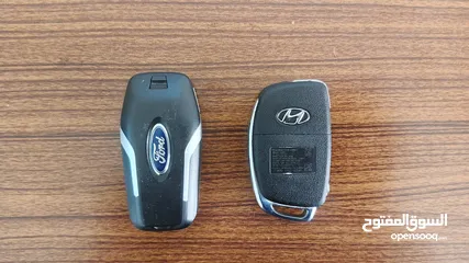  2 للبيع مفتاح سيارة Hyundai Ioniq ومفتاح سيارة Ford F-150 (بيك أب) .