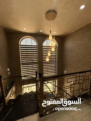  12 فيلا شبه قصر للبيع 3 طوابق
