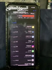  4 iphone 11 pro max no have any problems and  الشاشة شوي مكسورة من الطرفscratch and Screen little Brok