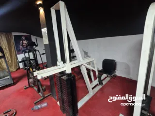  16 نادي جيم كامل للبيع