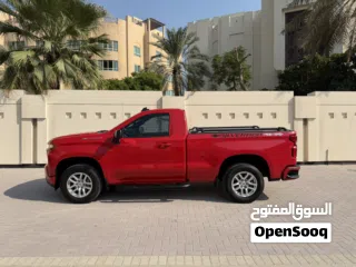  2 للبيع سلفرادو RST V8