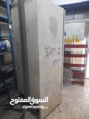  1 ثلاجه وستاندات