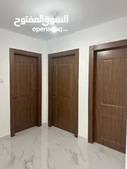  6 شقه للإيجار