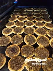  25 مطعم معجنات للبيع يعمل منذ 1995لغايه الان بشكل ممتاز  موقع ممتاز وله زبائن تبحث عن الجوده والطعم