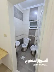  14 شقة أرضية  120م أبو نصير مع كراج خاص وترس 