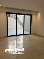  9 شقة سوبر ديلوكس  فارغة للايجار