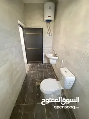  3 بيت ريفي وشاليه للبيع او البدل على شقة في عمان
