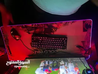  9 Mouse pad rgb للبيع استعمال يوم واحد بس