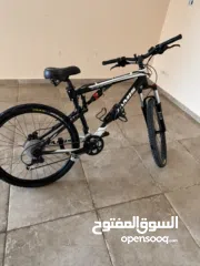  1 بسكليت jamis للبيع بمواصفات مميزة وسعر مميز