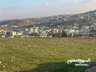  2 قطعة ارض للبيع في شفا بدران مميزة جداً مساحة 650م منطقة فلل و اطلالة مميزة جداً على شارعين