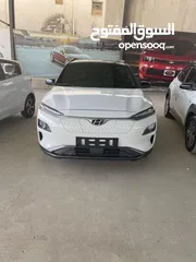  6 هونداي كونا كهربائيه بالكامل فل إضافات اعلى صنف غرفه ملونه مميزه جدا فحص كامل بمواصفات مميزه