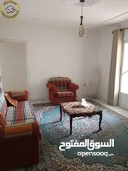  12 شقة مميزة للبيع في أم السماق  - قرب مكة مول طابق اول 200م تشطيب سوبر ديلوكس